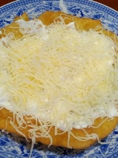 Kefires lángos recept fotója