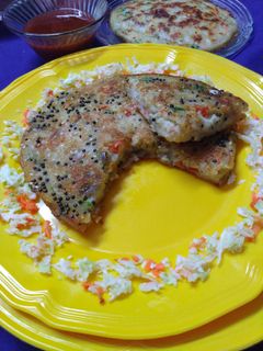 रवा हाड़वो (Rava Handvo recipe in Hindi) रेसिपी मुख्य फोटो