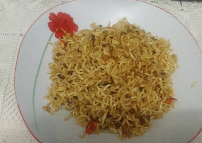 Langkah Mudah untuk Membuat Mi Empal Gentong Goreng, Bisa Manjain Lidah