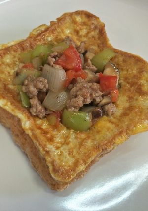 รูปของ หมูนี่โทรส (Stir-Fried chilly toast)