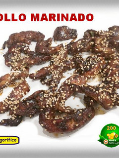 Una foto de Pollo marinado