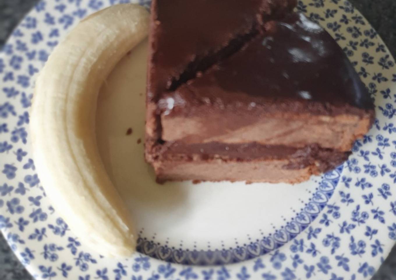 Chocolate Banana Sandwich Cake