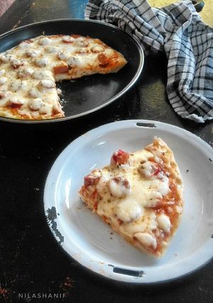 Foto resep Cheesy sausage pizza (teflon)