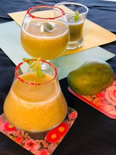 આમ પન્ના (Aam Panna Recipe In Gujarati) રેસીપી મુખ્ય ફોટો