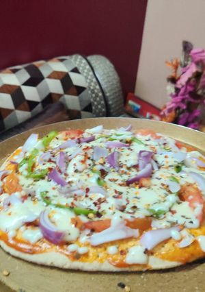 A picture of Wheat flour pizza.
