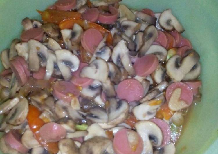 Resep Tumis jamur kancing + sosis, Bisa Manjain Lidah