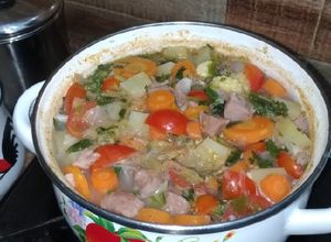 Foto resep Sup daging kuah tomat