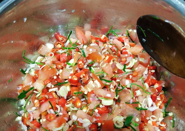 Sambal matah ala"π