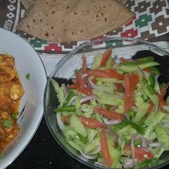 A picture of Kachoomar salad.