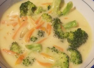 Una foto de Sopa de brócoli estilo Panera Bread