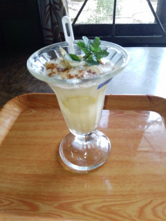 A picture of Guava and ginger juice.