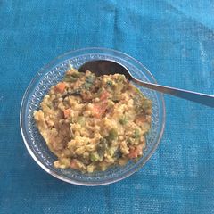A picture of खिचडी (ओट्स वेज खिचडी).