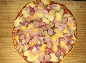 Una foto de 🍕🍕Pizza Casera 🍕🍕
