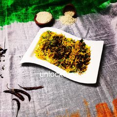 A picture of Tri colour spicy Chicken Biryani.