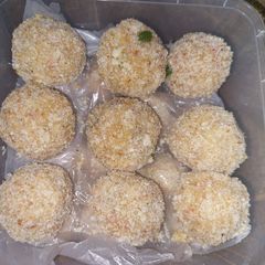 A picture of Frozen Chicken veggies balls.