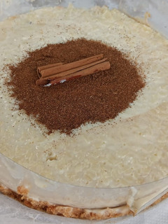 Una foto de 🍰Tarta de arroz 🍚con leche🥛