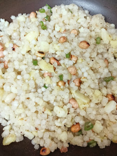 साबूदाना खिचड़ी (sabudana khichdi recipe in Hindi) रेसिपी मुख्य फोटो