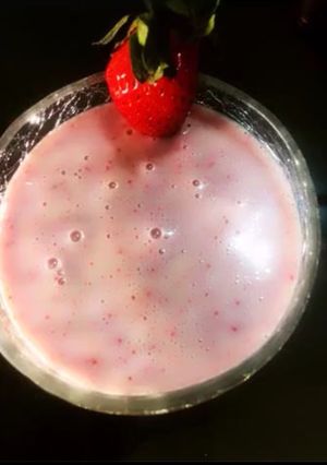 A picture of Strawberry Basundi.