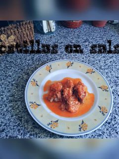 Una foto de Costillas en salsa