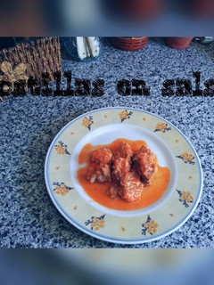 Una foto de Costillas en salsa