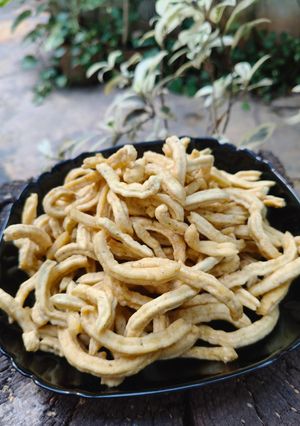 A picture of Champakali gathiya.