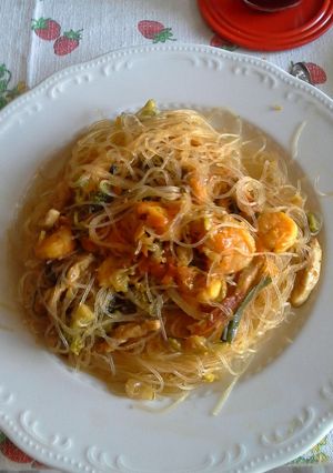 Foto di VERMICELLI DI SOIA VERDURE E CODE DI GAMBERO alla Luciano
