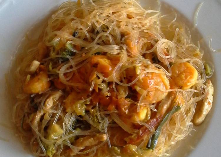 VERMICELLI DI SOIA VERDURE E CODE DI GAMBERO alla Luciano