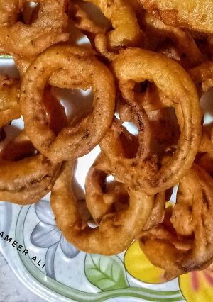 A picture of Crispy onion rings.