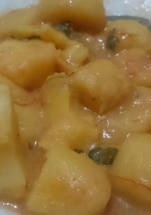 A picture of Viazi matoke in coconut cream.