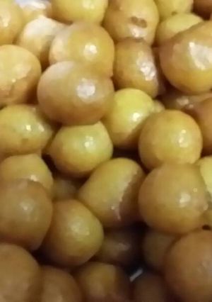 صورة لوصفة لقيمات بالهيل والزعفران