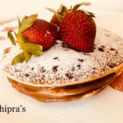 A picture of Very Berry Pancakes.