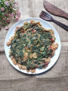 Foto resep Telur Dadar Daun Singkong