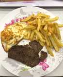 Bò bít tết sốt tiêu đen