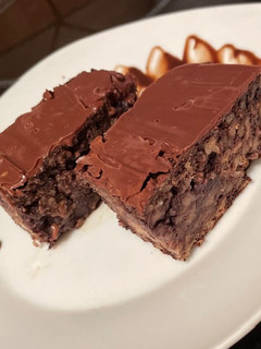 Áfonyás-csokis zabpelyhes süti recept fotója