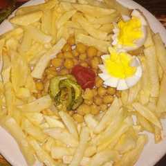 سلاطة البطاطا المقلية 🥔🥚🍅-レシピのメイン写真