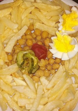 صورة لوصفة سلاطة البطاطا المقلية 🥔🥚🍅