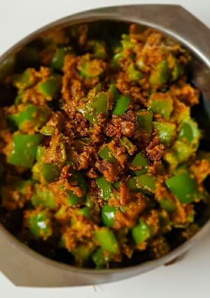 A picture of Capsicum Besan Sabji.