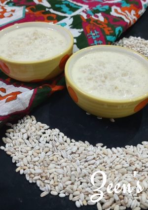 A picture of Talbina or Barley Porridge.