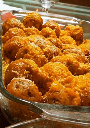 Una foto de Papas en salsa