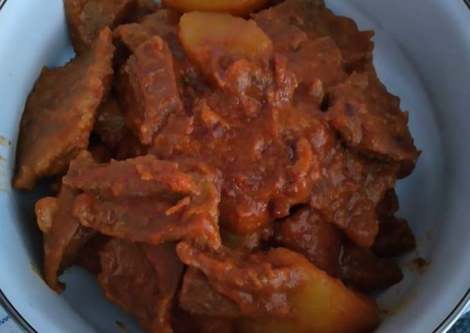 18. Lapis Daging ala Uti