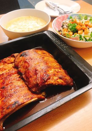 รูปของ ซี่โครงหมูอบซอสบาร์บีคิว สไตล์นศ. ต่างแดน