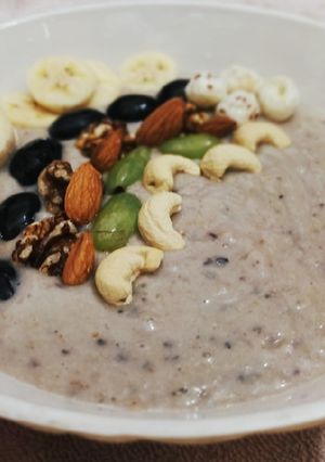 A picture of Banana nut Smoothie Bowl.