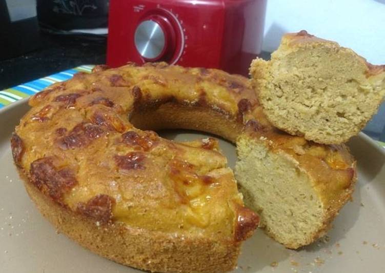 Bolo de milho mineiro com queijo