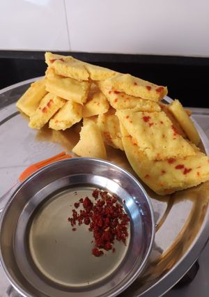 ખાટા ઢોકળા (Khata Dhokla Recipe In Gujarati) રેસીપી મુખ્ય ફોટો