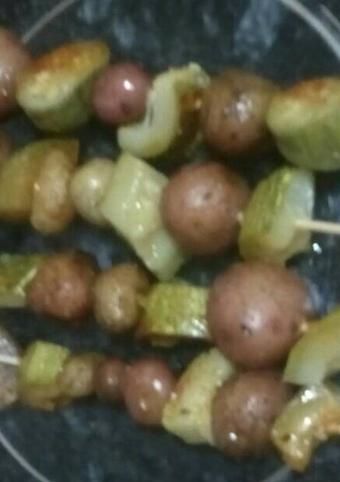 Una foto de Brochetas de verduras confitadas