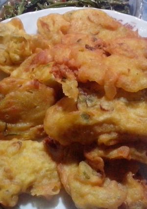Foto resep Gorengan tempe racikan ala momyku😚