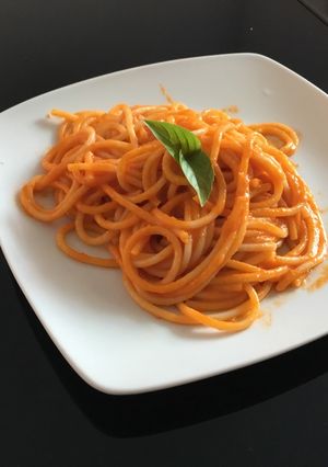 A picture of Red Spaghetti.