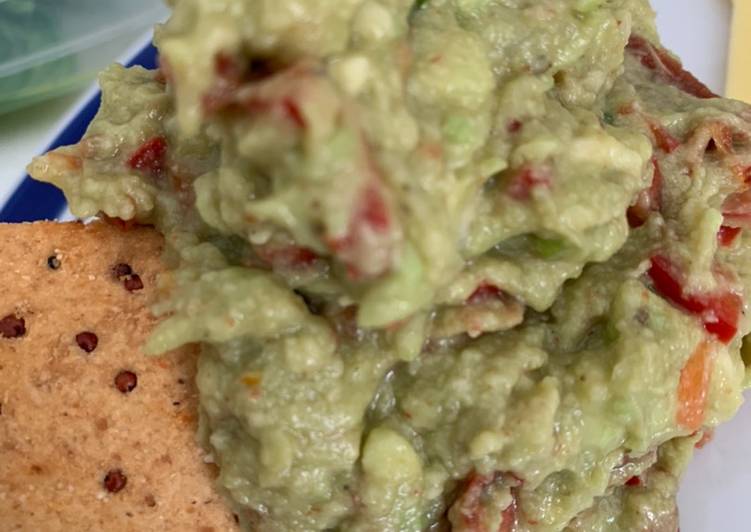 Guacamole with sun dried tomatoes