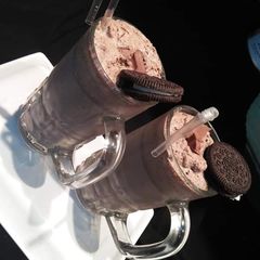 A picture of Oreo shake.