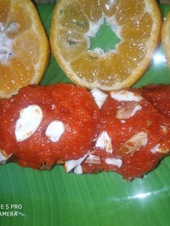 ऑरेंज बर्फी (Orange barfi recipe in hindi) रेसिपी मुख्य फोटो